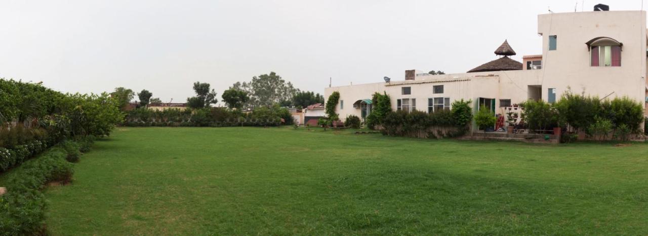 The Baghban Hotel & Resort, Baddi Exterior foto